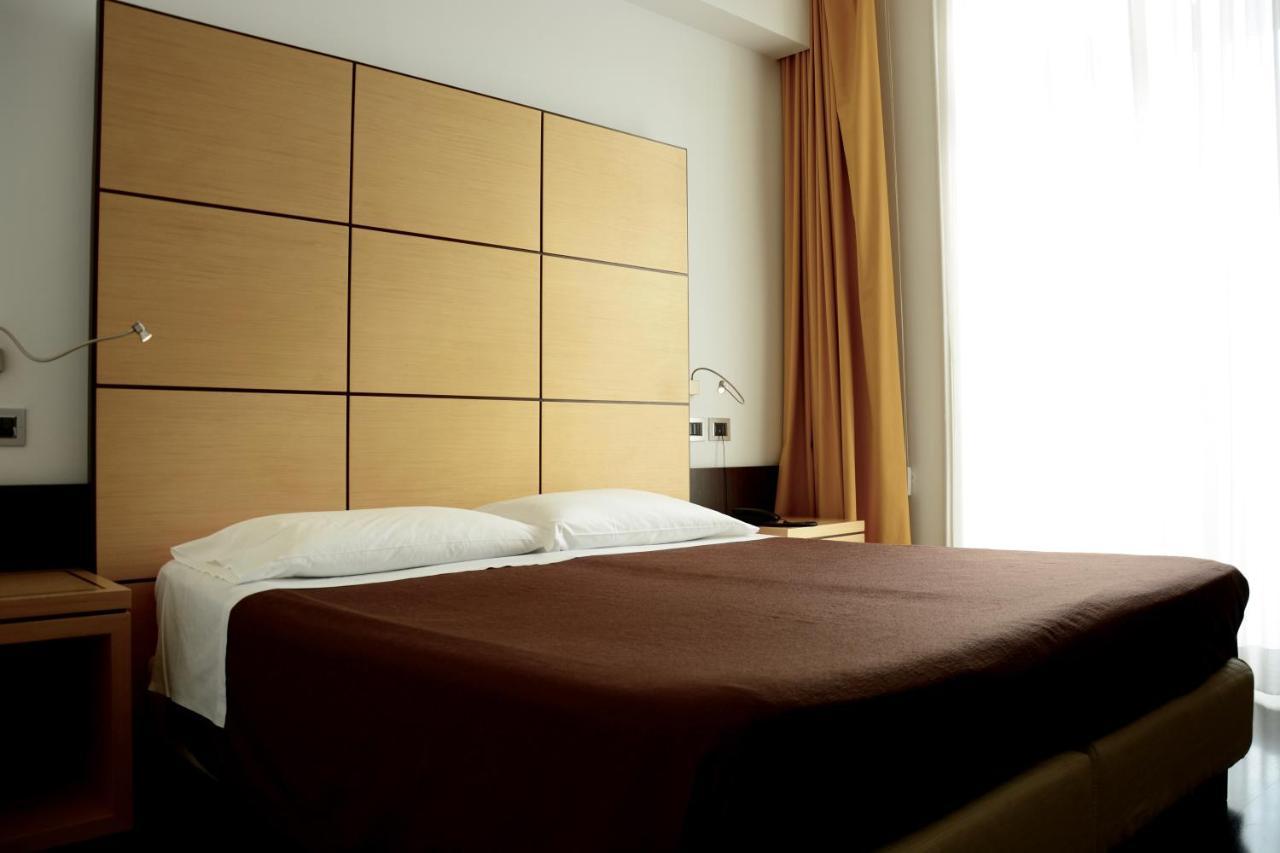 Hotel Cimarosa Naples Luaran gambar